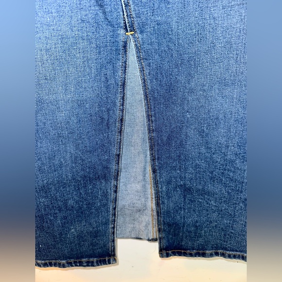 Steve Madden women’s jean skirt size 8 - Picture 4 of 7